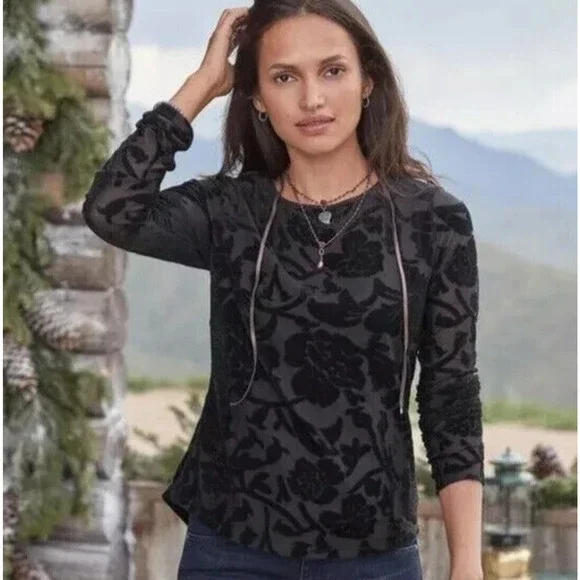 Sundance Bella Grace Floral Velvet Burnout Top Black Long Sleeve Women's Size XL - Picture 1 of 16